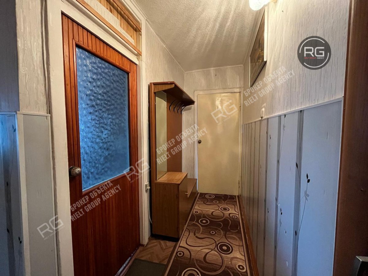 Миниатюра 14, Семейная квартира, 42,5 м², Ленинградская область, Гатчинский район, Гатчина г., 7 Армии ул., д.23/38