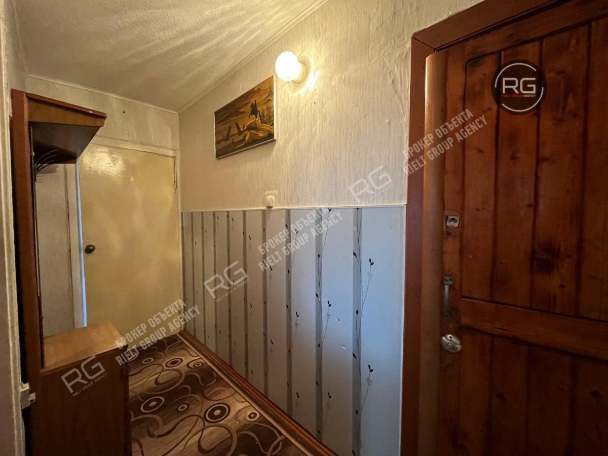 Миниатюра 7, Семейная квартира, 42,5 м², Ленинградская область, Гатчинский район, Гатчина г., 7 Армии ул., д.23/38