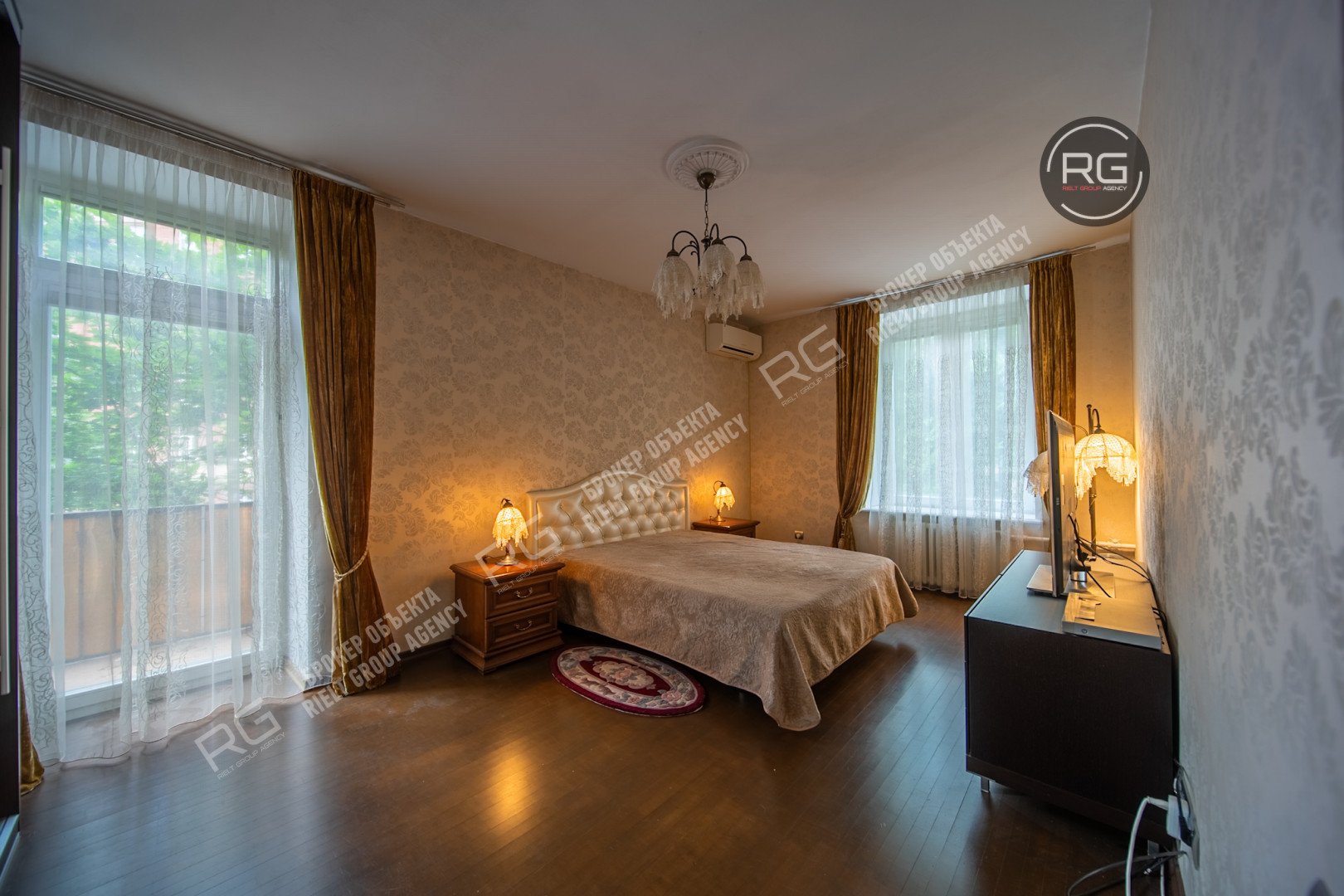   Шикарная сталинка у метро!, 95 кв.м. 