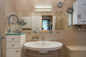 Миниатюра 14, Шикарная сталинка у метро!, 95 м², Санкт-Петербург, Московский район, Бассейная ул., д.43, литер А