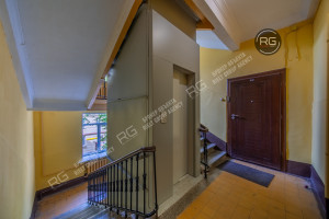 Миниатюра 23, Шикарная сталинка у метро!, 95 м², Санкт-Петербург, Московский район, Бассейная ул., д.43, литер А