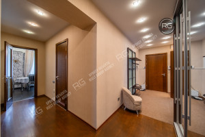 Миниатюра 5, Шикарная сталинка у метро!, 95 м², Санкт-Петербург, Московский район, Бассейная ул., д.43, литер А