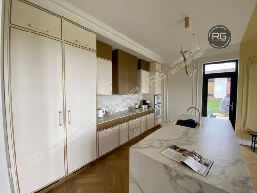 Современное шале,чистовая отделка, 323 м², Ленинградская область, Всеволожский район, Новое Токсово п.