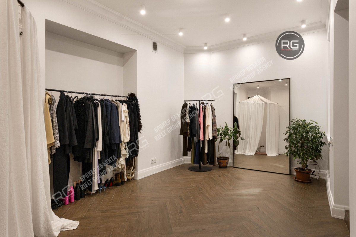 Фото 1, Светлое помещение 33 м2, 33 м², Санкт-Петербург, Петроградский район, Графтио ул., д.4