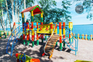 Миниатюра 6, Участок на первой линии озера, 27,42 соток, Ленинградская область, Приозерский район, коттеджный посёлок Отрадная Бухта тер.