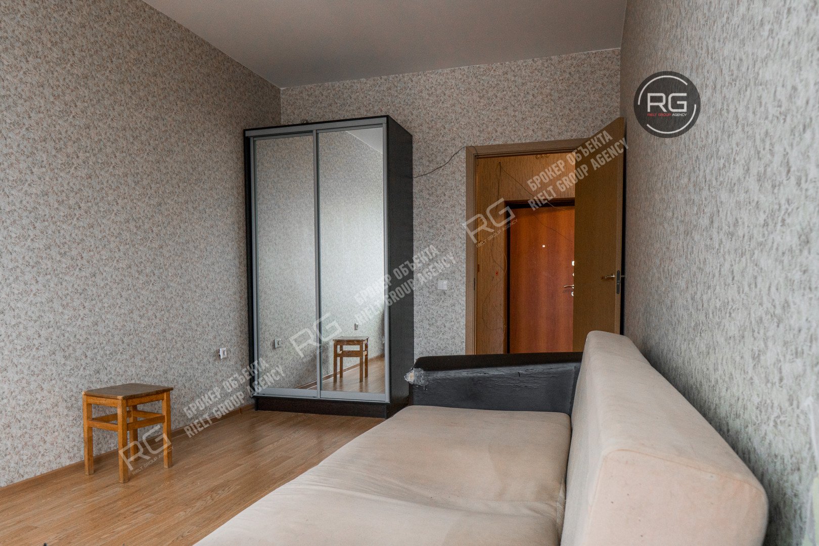   Укомплектованная квартира, 38 кв.м. 