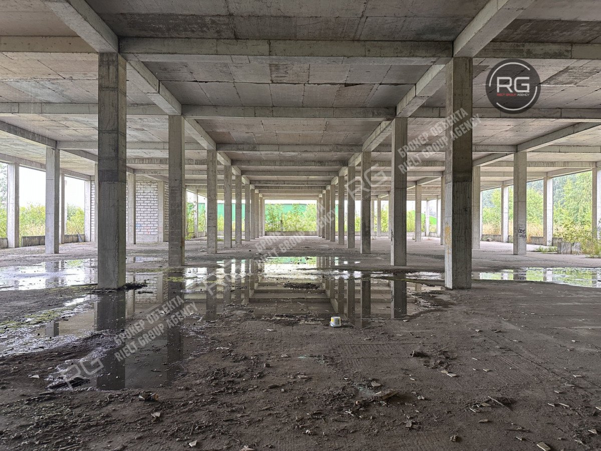 Фото 1, Универсальное помещение 1000 м2, 1 000 м², Санкт-Петербург, Выборгский район, Придорожная аллея, д.14, строение 1