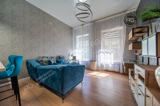Уютная квартира с европланировкой, 60 м², Санкт-Петербург, Петроградский район, Куйбышева ул., д.38-40
