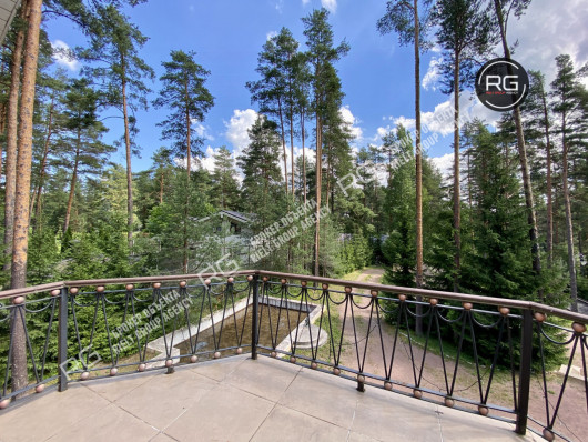 Загородный дом в сосновом лесу, 453 м², Ленинградская область, Всеволожский район, 34 км Приозерского шоссе тер., ДПК Лемболовский тер