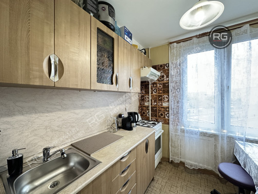 Зеленый район, пешком от метро, 42 м², Санкт-Петербург, Кировский район, Народного Ополчения пр-кт., д.139, литер А